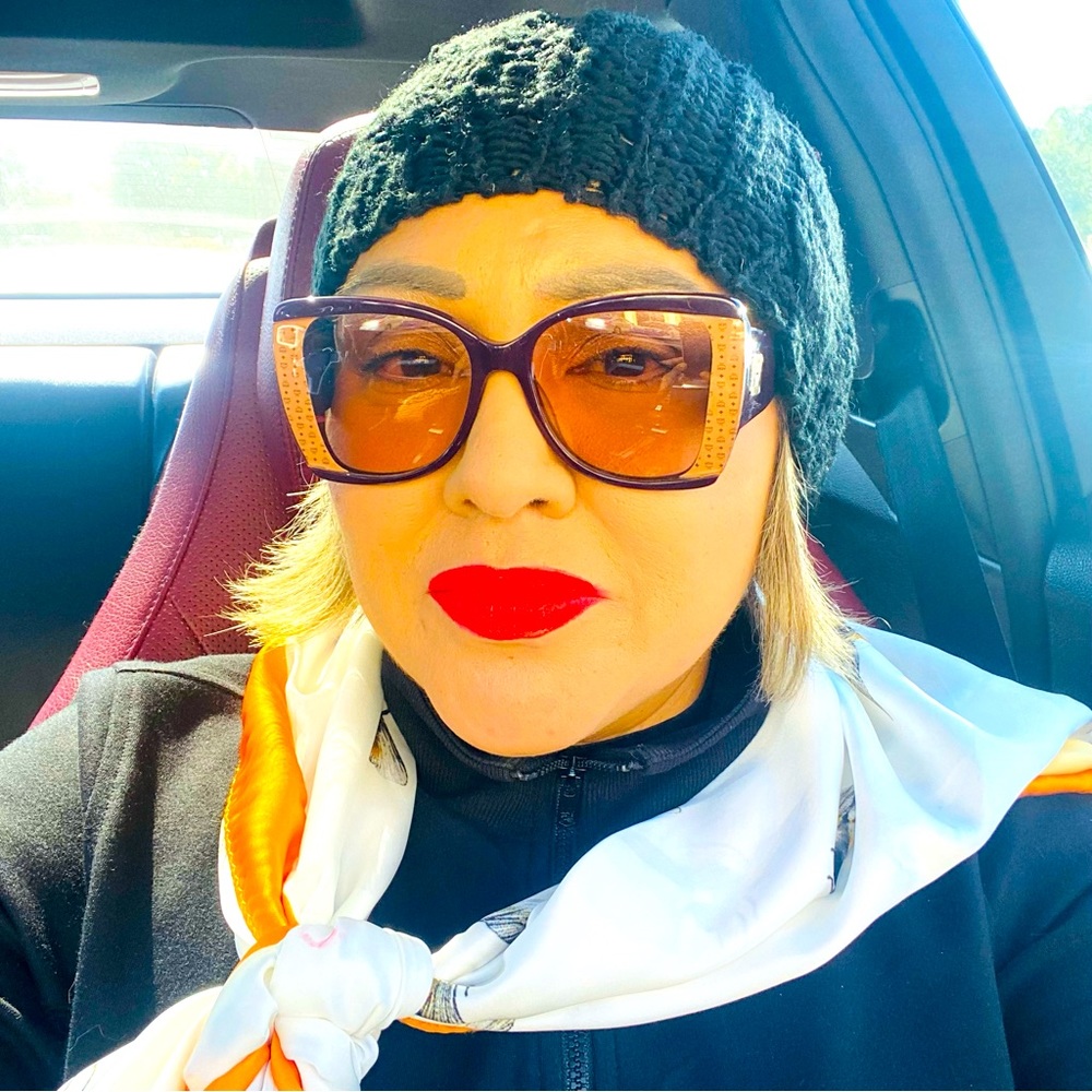 Meet your Posher, Christina